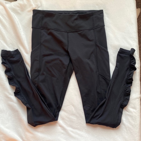 Lululemon Women's Black Leggings - Picture 1 of 3